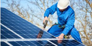 Installation Maintenance Panneaux Solaires Photovoltaïques à Tournon-Saint-Martin